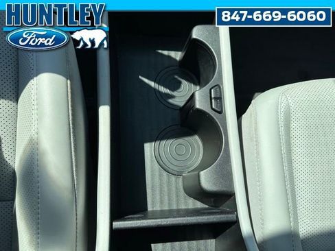 Used 2024 Hyundai Kona Limited AWD/4WD image 17