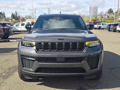 New 2026 Jeep Grand Cherokee Altitude AWD/4WD image 8