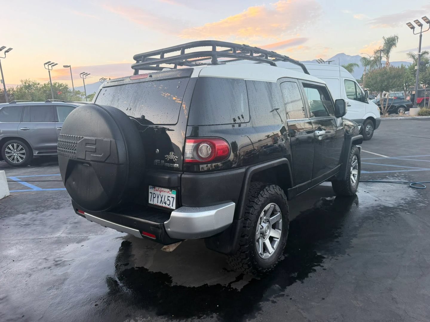 Used 2014 Toyota FJ Cruiser 4WD w/ Upgrade Package image 6