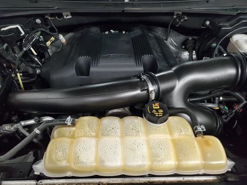 Used 2019 Ford Expedition Max Limited w/ Equipment Group 301A image 4