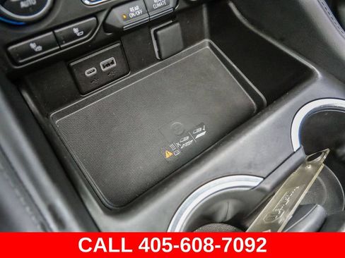 Used 2023 Chevrolet Suburban Z71 w/ Off-Road Capability Package AWD/4WD image 64