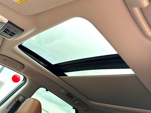 New 2026 Nissan Pathfinder Platinum w/ Lighting Package image 13