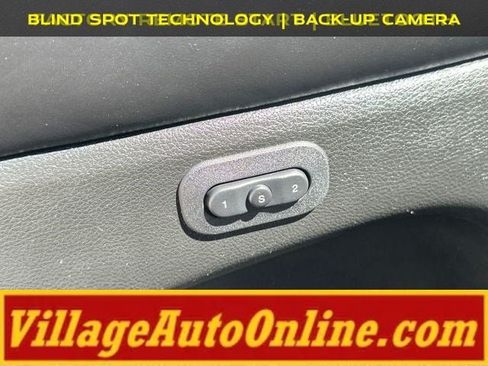 Used 2015 Jeep Grand Cherokee Overland w/ Advanced Technology Group AWD/4WD image 13