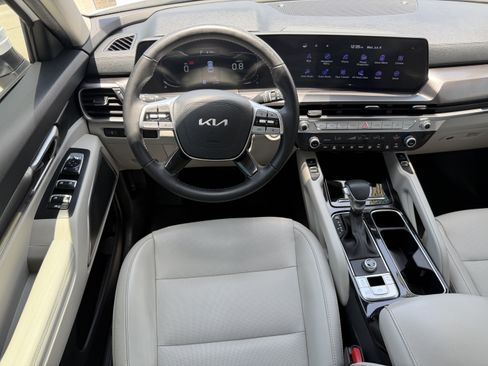 Certified 2024 Kia Telluride S FWD image 14