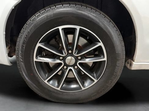Used 2019 Dodge Grand Caravan GT FWD image 26
