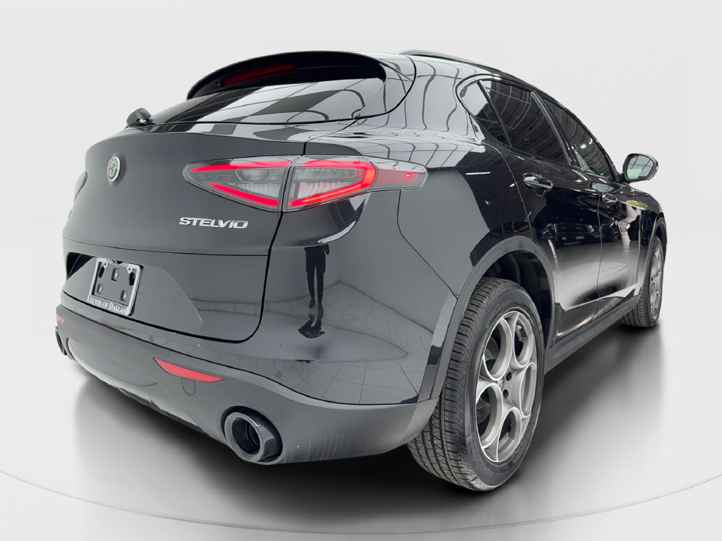 New 2026 Alfa Romeo Stelvio Sprint w/ Convenience Package AWD/4WD image 8