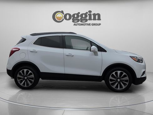 Used 2018 Buick Encore Essence FWD image 6