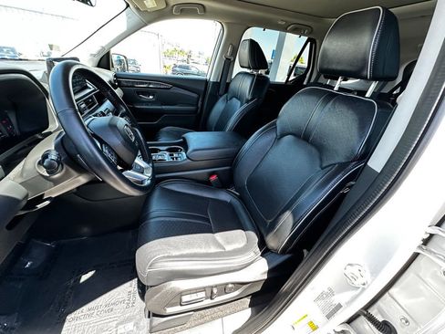 Used 2023 Honda Pilot Elite image 18