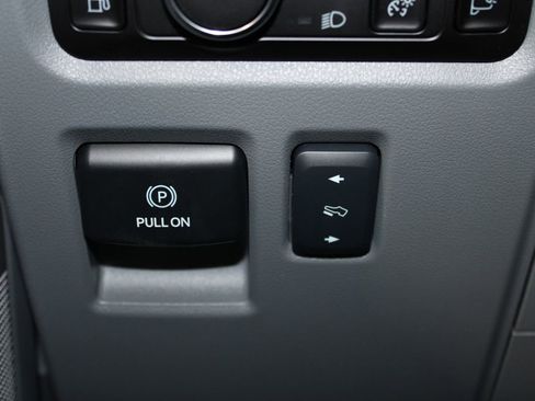 New 2025 Ford F150 Lariat w/ Equipment Group 501A Mid image 40