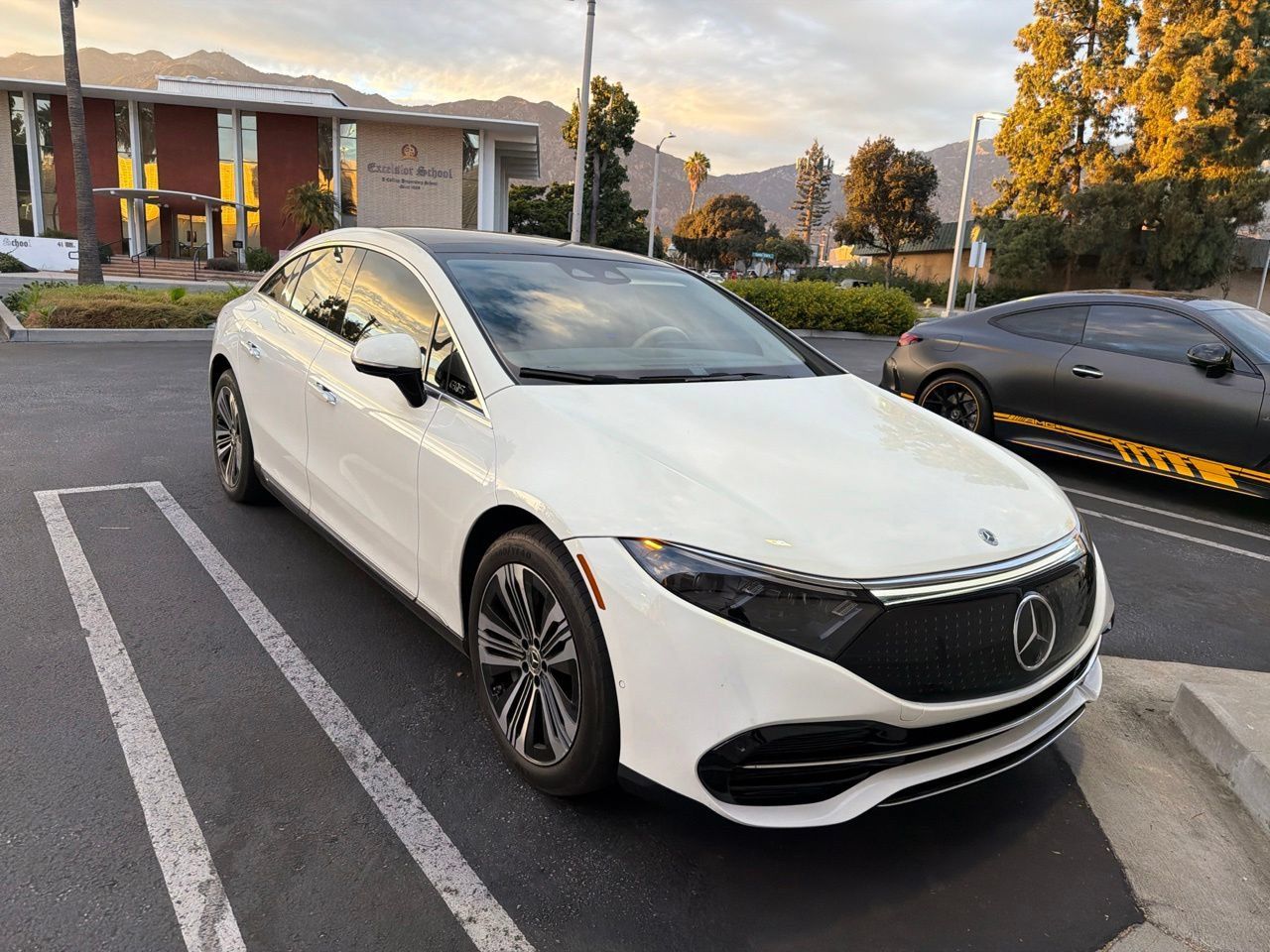 Used 2023 Mercedes-Benz EQS 450+ Sedan image 3