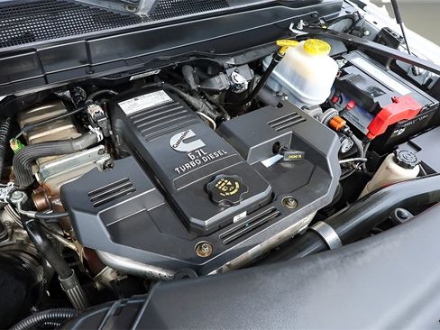 Used 2021 RAM 5500 Tradesman w/ Max Tow Package image 18