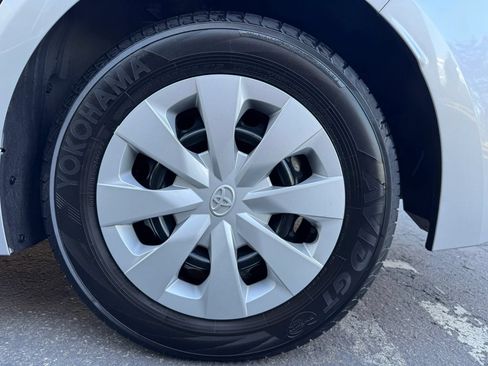 Used 2022 Toyota Corolla L FWD image 16