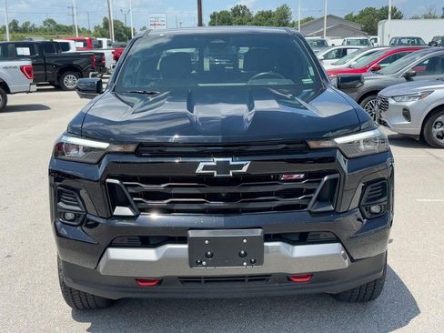 Used 2024 Chevrolet Colorado Z71 w/ Z71 Convenience Package 2 AWD/4WD image 9