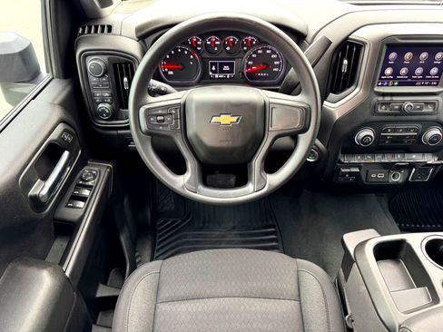 Used 2024 Chevrolet Silverado 2500 Custom w/ Custom Value Package image 21