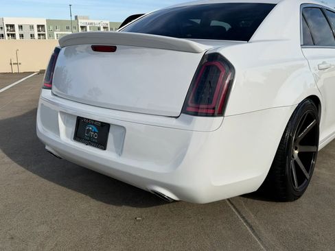 Used 2013 Chrysler 300 S RWD image 30