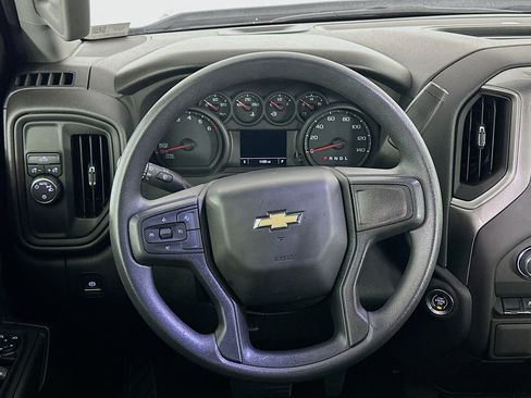 Used 2025 Chevrolet Silverado 1500 Custom image 18
