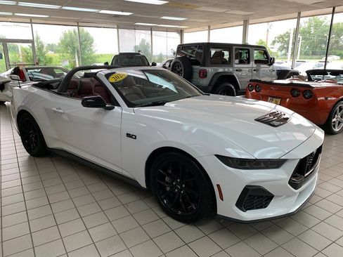 Used 2024 Ford Mustang GT Premium RWD image 5