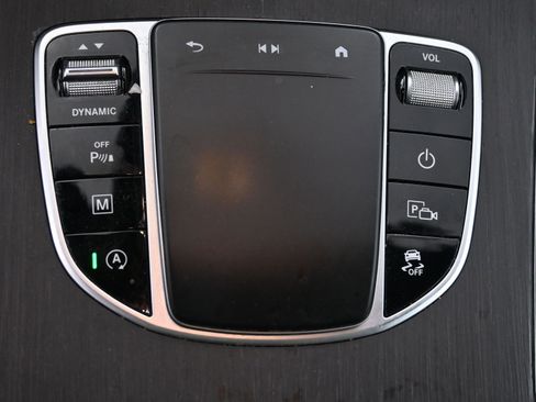 Used 2021 Mercedes-Benz GLC 300 4MATIC Coupe image 27