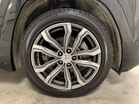 Used 2019 GMC Terrain Denali w/ LPO, 'HIT The Road' Package FWD image 34