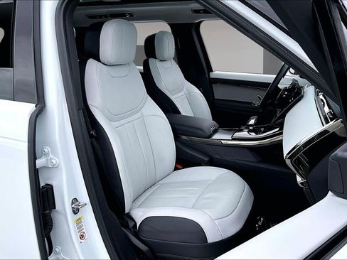 Certified 2025 Land Rover Range Rover Sport Dynamic SE AWD/4WD image 27