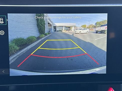 New 2026 Kia Carnival EX image 21