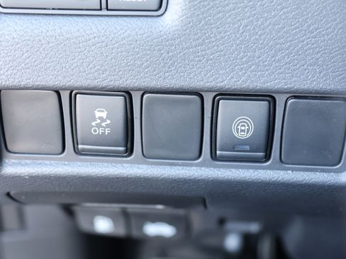 Used 2023 Nissan Murano SV w/ SV Midnight Edition Package image 15