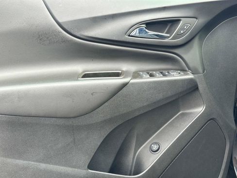 Used 2022 Chevrolet Equinox LT FWD image 18