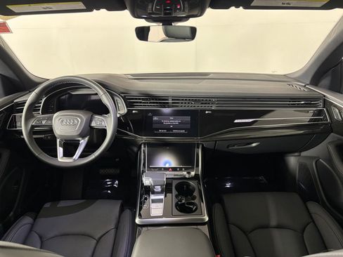 Used 2025 Audi Q8 Prestige AWD/4WD image 12