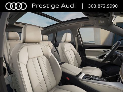 Used 2025 Audi Q5 Premium w/ Convenience Package image 32
