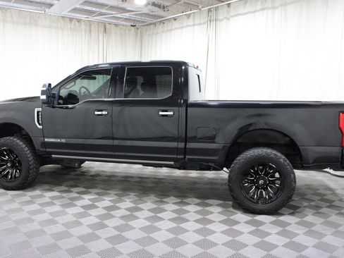 Used 2019 Ford F250 Platinum w/ Platinum Ultimate Package AWD/4WD image 33