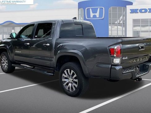 Used 2023 Toyota Tacoma Limited image 5