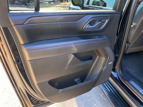 Used 2023 Chevrolet Suburban RST w/ Sport Performance Package image 11