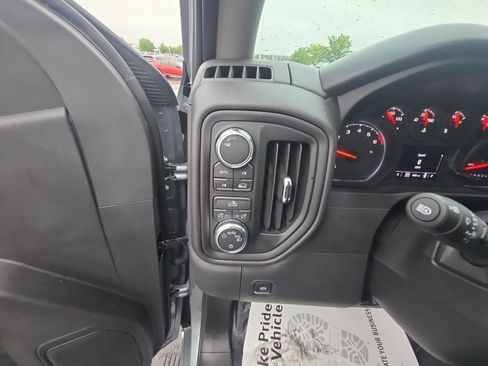 Used 2026 GMC Sierra 1500 Pro w/ Pro Value Package AWD/4WD image 19