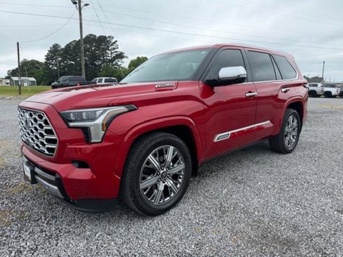 Used 2025 Toyota Sequoia Capstone AWD/4WD image 1