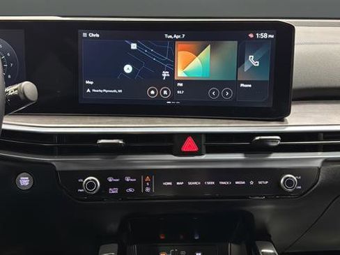 Used 2024 Kia Sorento SX Prestige image 13