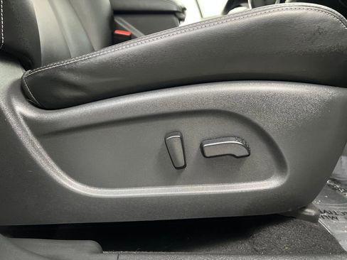 Used 2024 Nissan Murano SV AWD/4WD image 23
