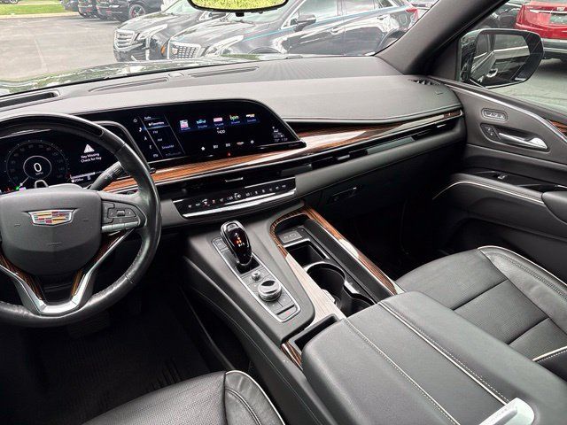 Used 2023 Cadillac Escalade ESV Premium Luxury w/ LPO, Floor Liner Package AWD/4WD image 22