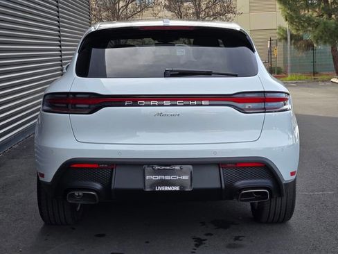 Used 2026 Porsche Macan image 6