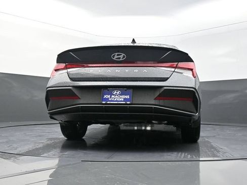 New 2026 Hyundai Elantra Sport FWD image 34
