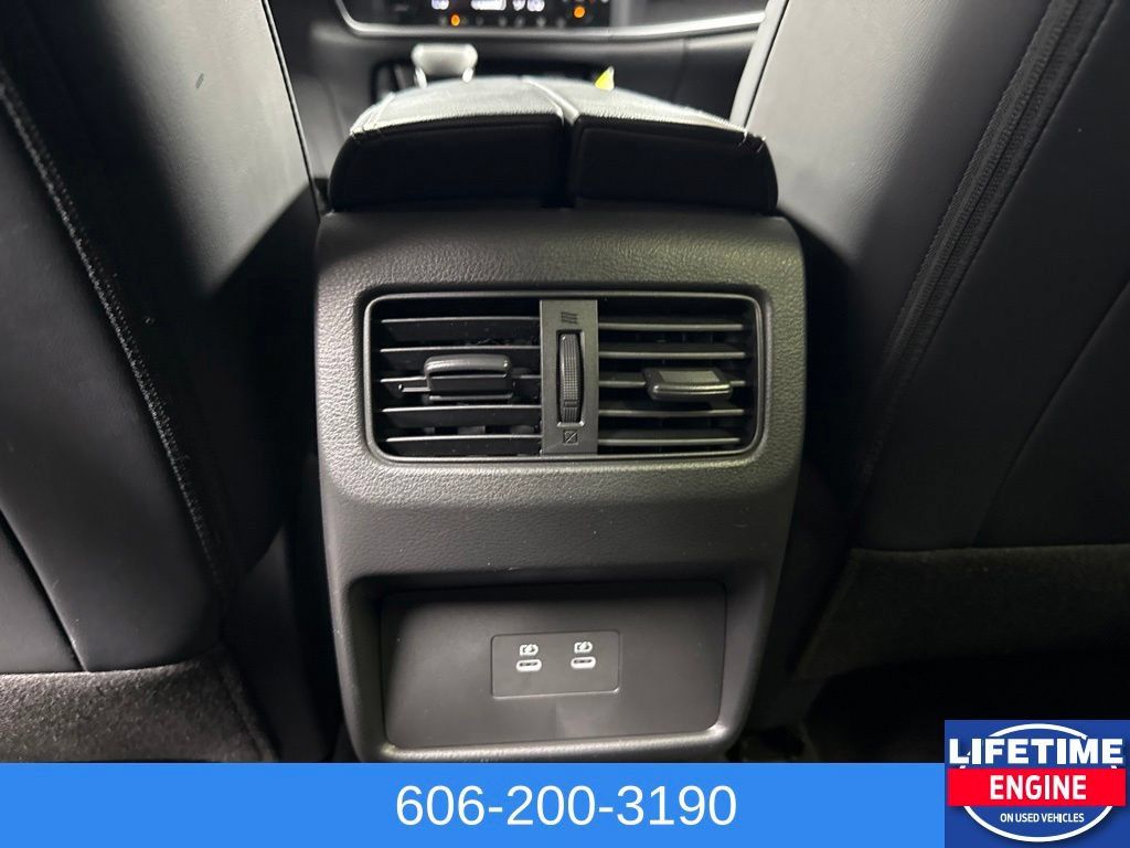 Used 2024 Nissan Rogue SV w/ SV Premium Package AWD/4WD image 19