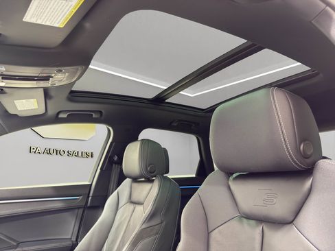 Used 2022 Audi Q3 2.0T Premium Plus w/ Premium Plus Package image 25