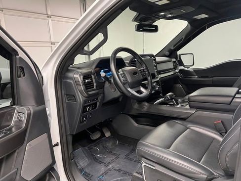 Used 2024 Ford F150 Lariat image 18