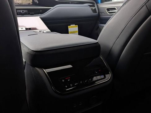 New 2026 INFINITI QX80 4WD w/ Sport Exterior Package image 26