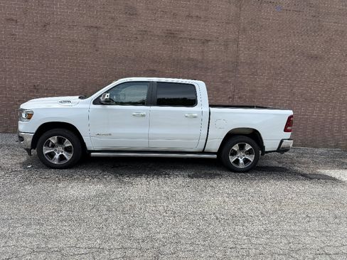 Used 2023 RAM 1500 Laramie AWD/4WD image 3