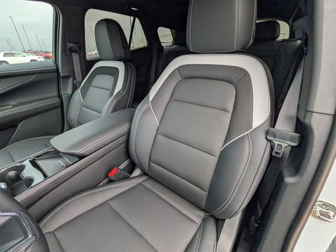 New 2025 Chevrolet Blazer EV LT w/ Super Cruise Package image 16