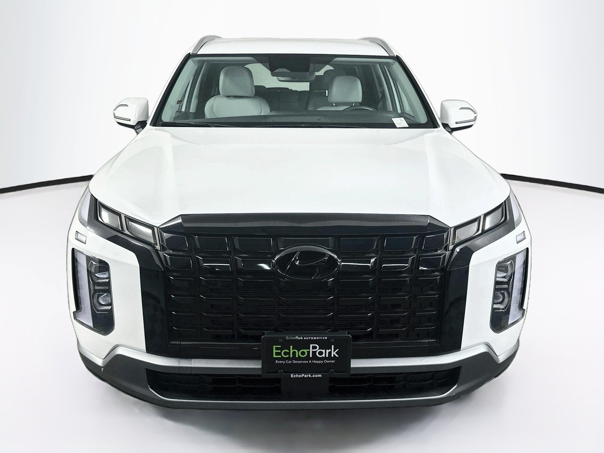 Used 2025 Hyundai Palisade SEL FWD image 2