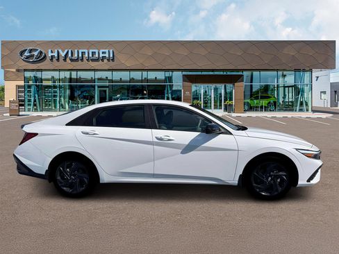 New 2026 Hyundai Elantra Sport FWD image 9
