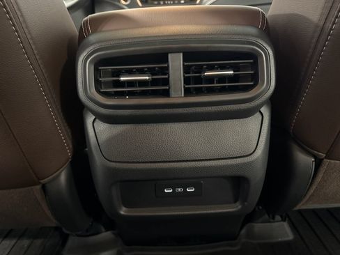 Used 2024 Honda Passport EX-L image 42