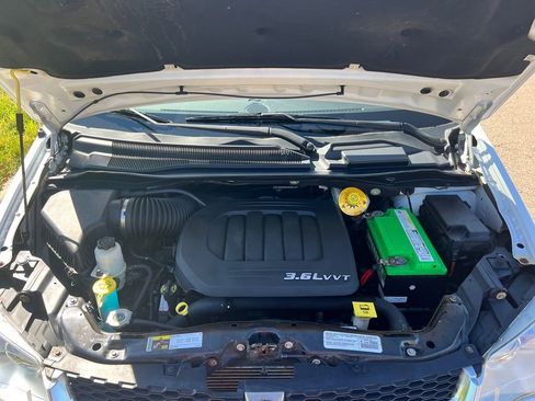 Used 2014 Dodge Grand Caravan SE w/ Quick Order Package 29E SE image 9