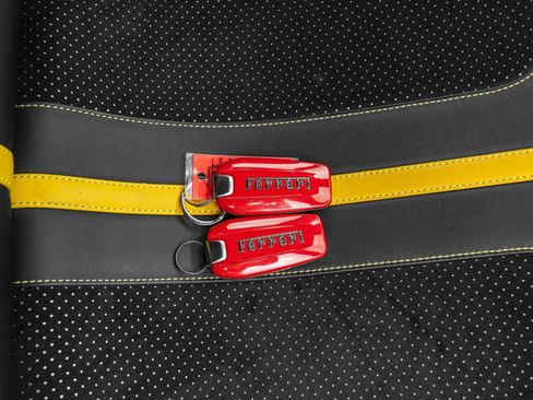 Used 2021 Ferrari F8 Tributo image 26